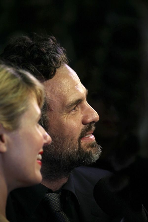  Mark Ruffalo & Sunrise Coigney Photo