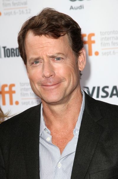 Greg Kinnear  Photo