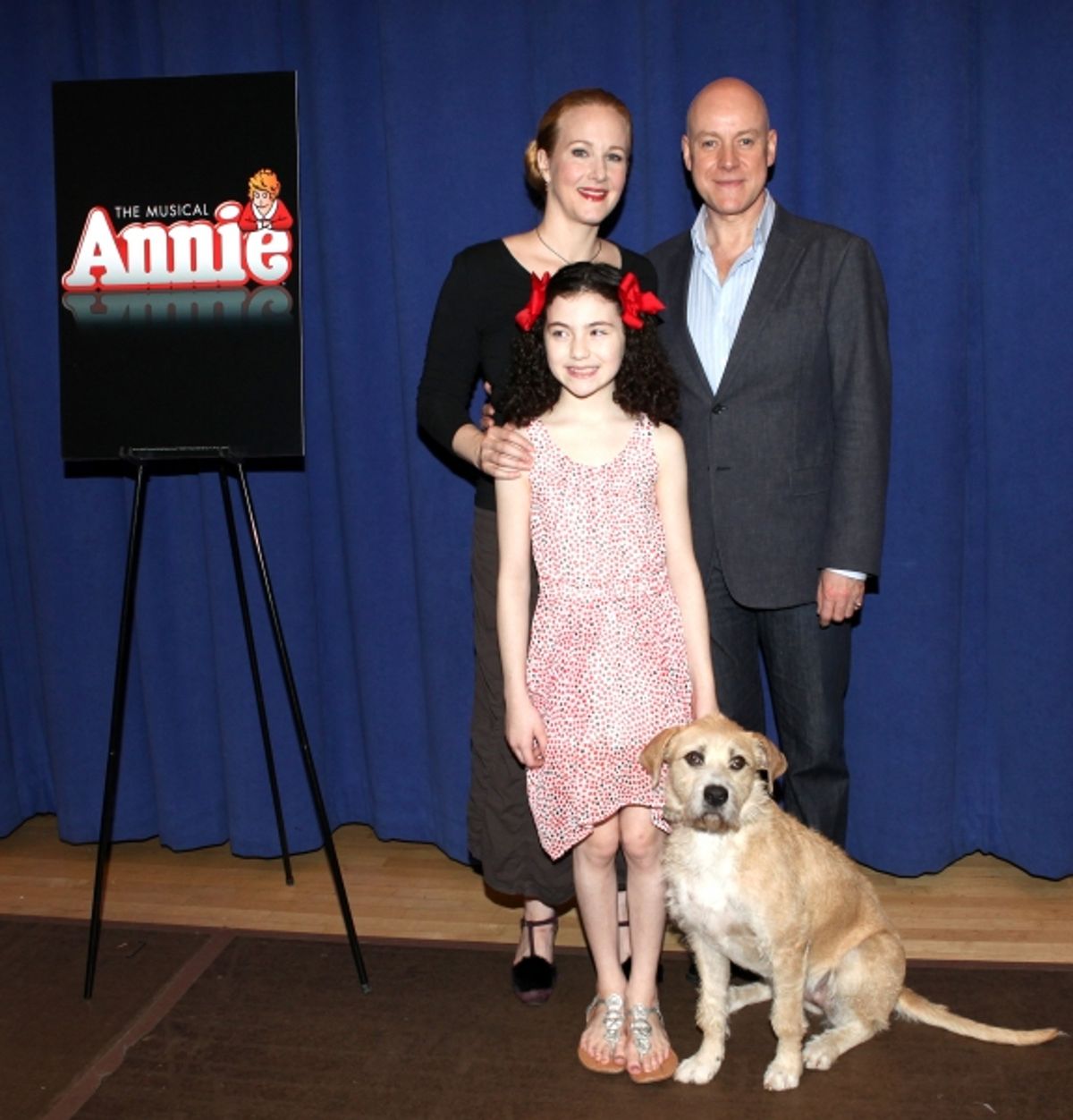  Katie Finneran, Lilla Crawford, Anthony Warlow & Sunny as Sandy  at 