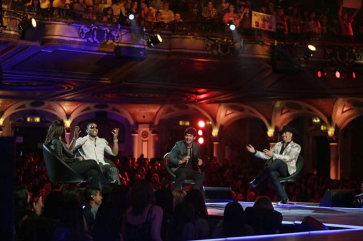  Pictured (L-R): Gloria Estefan, Nelly, Joe Jonas, and John Rich at 