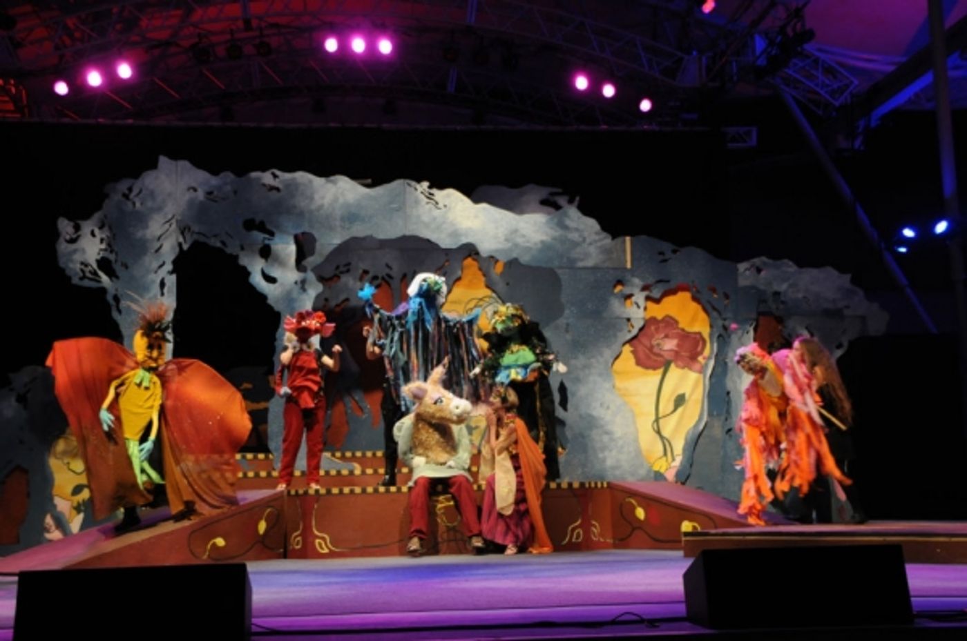 Photo Flash: Sneak Peek at Actors' Theatre's A MIDSUMMER NIGHT'S DREAM  Image