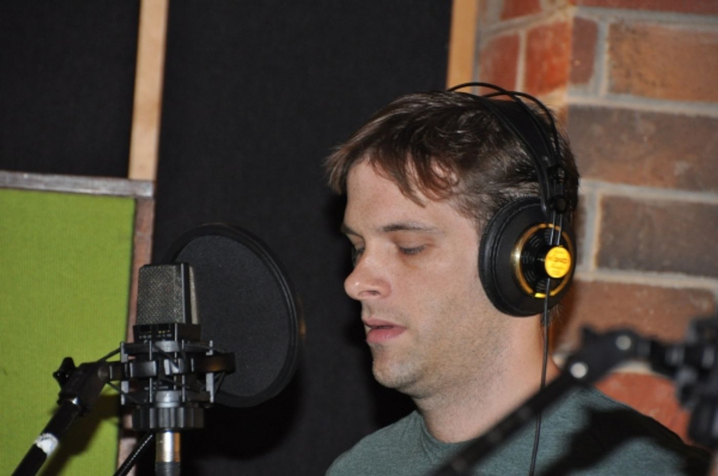 Photo Exclusive: THE PHANTOM OF THE OPERA Cast Sings 'Carols For A Cure'  Image