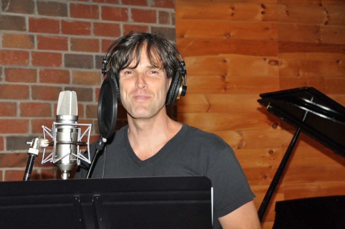 Photo Exclusive: THE PHANTOM OF THE OPERA Cast Sings 'Carols For A Cure'  Image