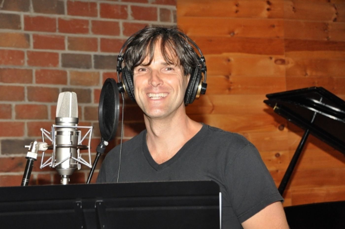 Photo Exclusive: THE PHANTOM OF THE OPERA Cast Sings 'Carols For A Cure'  Image