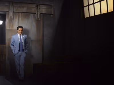   Seamus Dever as NYPD Detective Kevin Ryan Photo