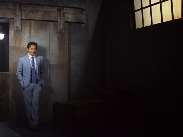   Seamus Dever as NYPD Detective Kevin Ryan Photo