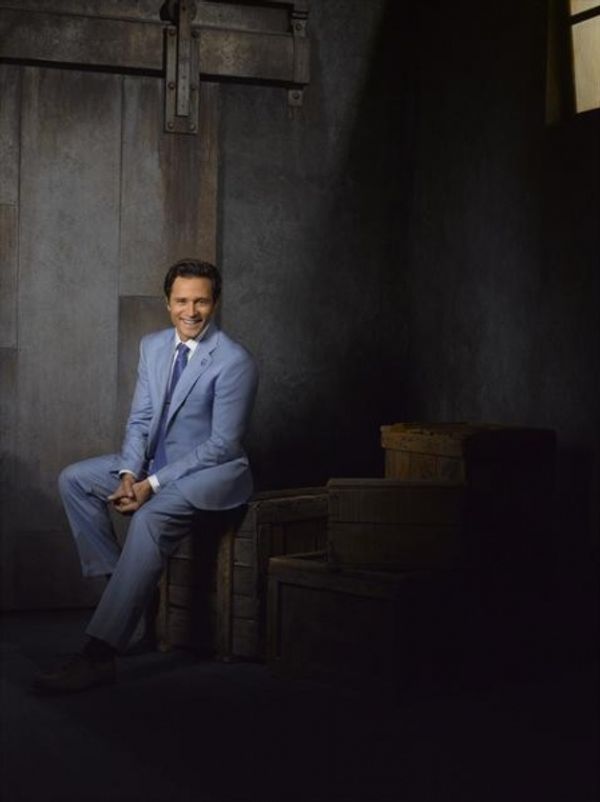  Seamus Dever as NYPD Detective Kevin Ryan Photo