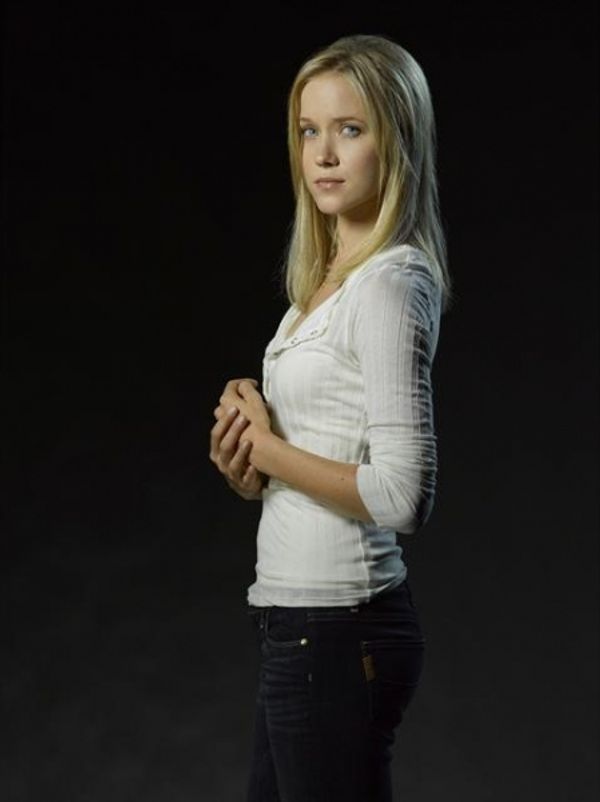  Jessy Schram as Christine Kendal Photo