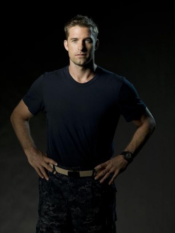  Scott Speedman as XO Sam Kendal Photo