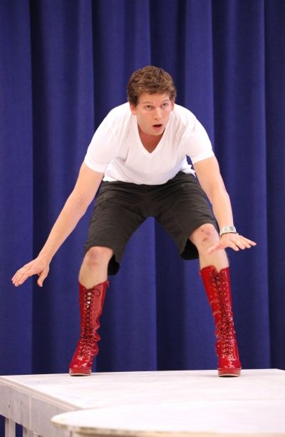 Stark Sands Photo