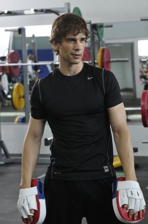Christopher Gorham as Auggie Anderson -- (Photo by: Steve Wilkie/USA Network) Photo