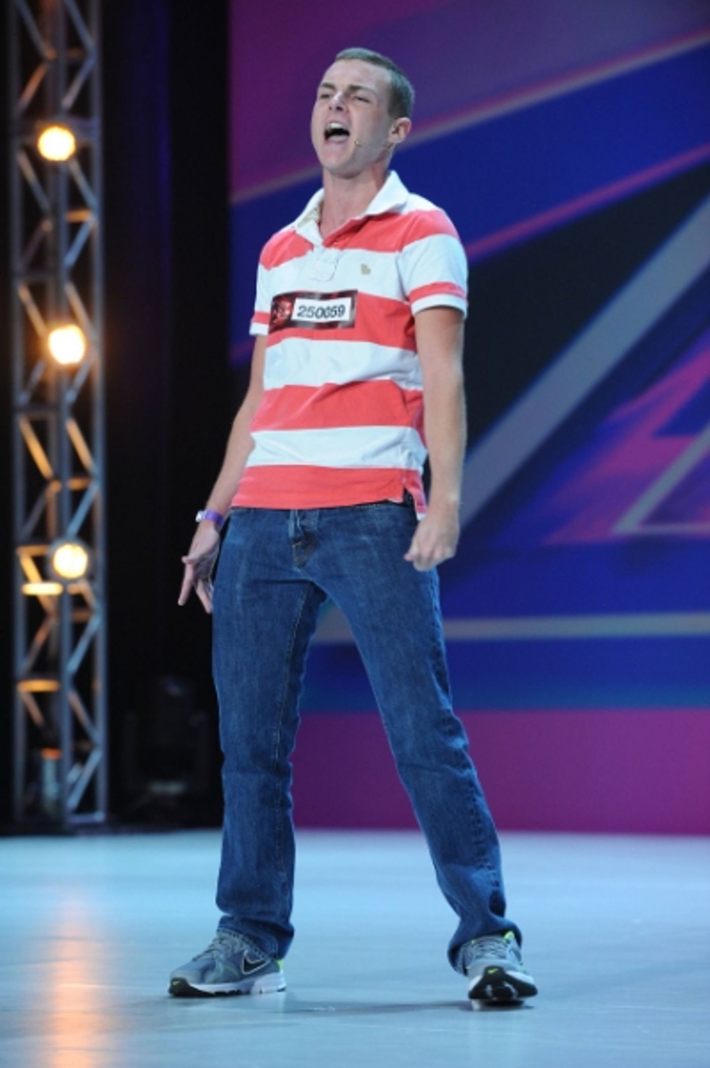 Photo Coverage: Meet the Contestants on Episodes 1 and 2 of THE X-FACTOR!  Image
