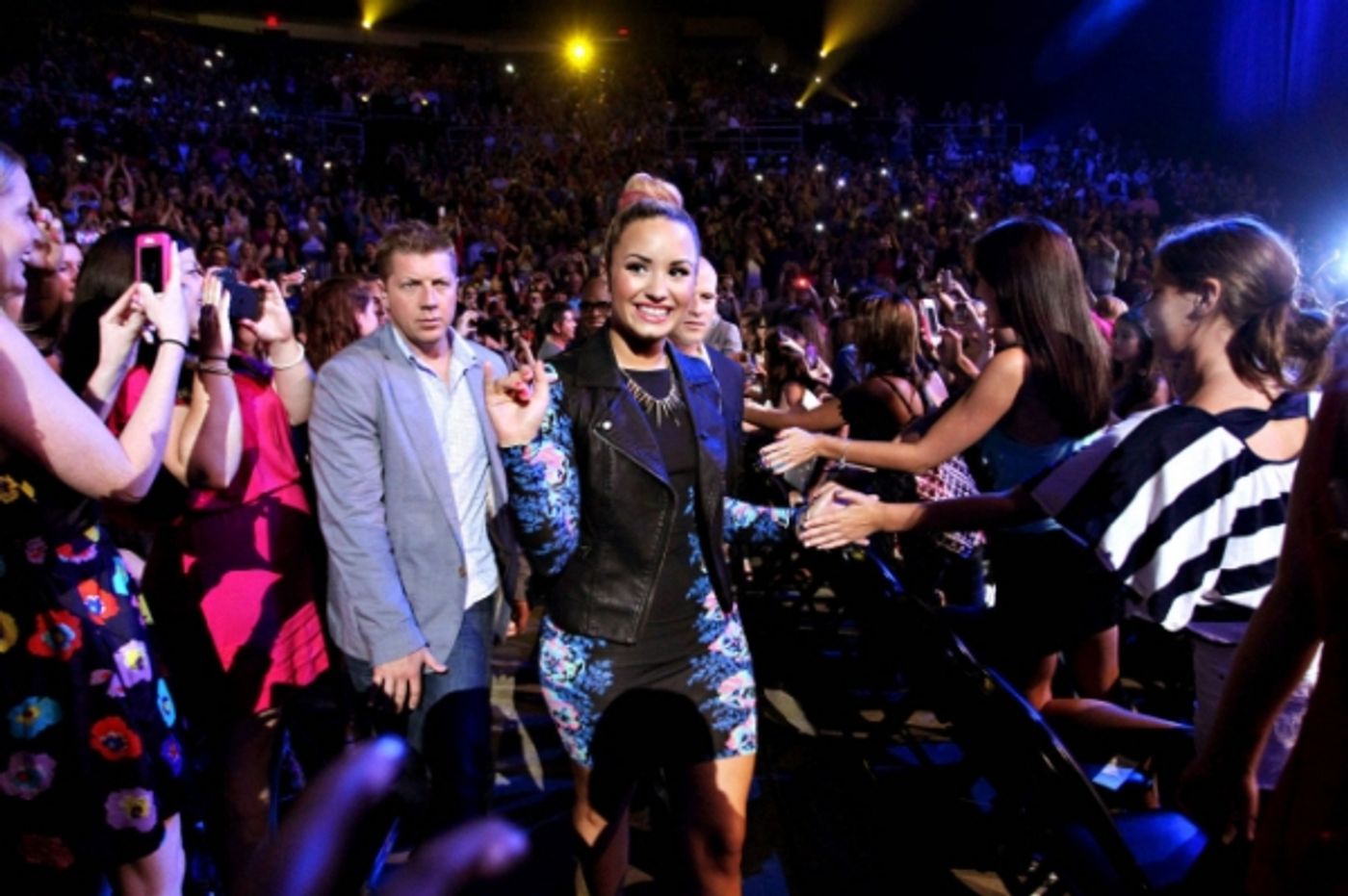Photo Coverage: Meet the Contestants on Episodes 1 and 2 of THE X-FACTOR!  Image