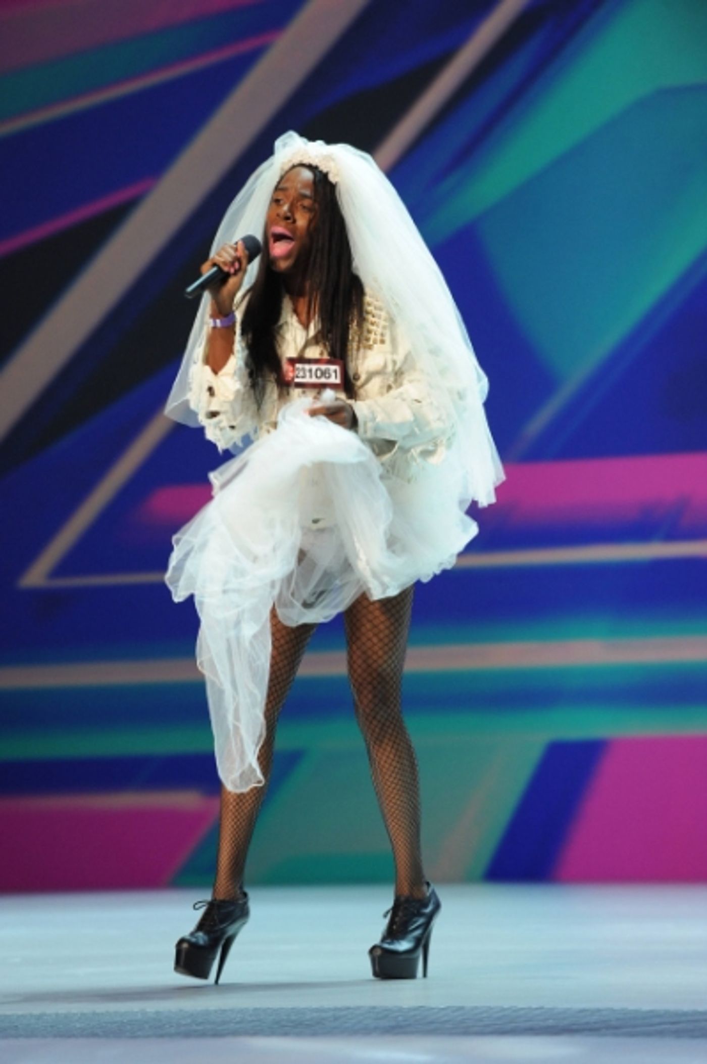 Photo Coverage: Meet the Contestants on Episodes 1 and 2 of THE X-FACTOR!  Image