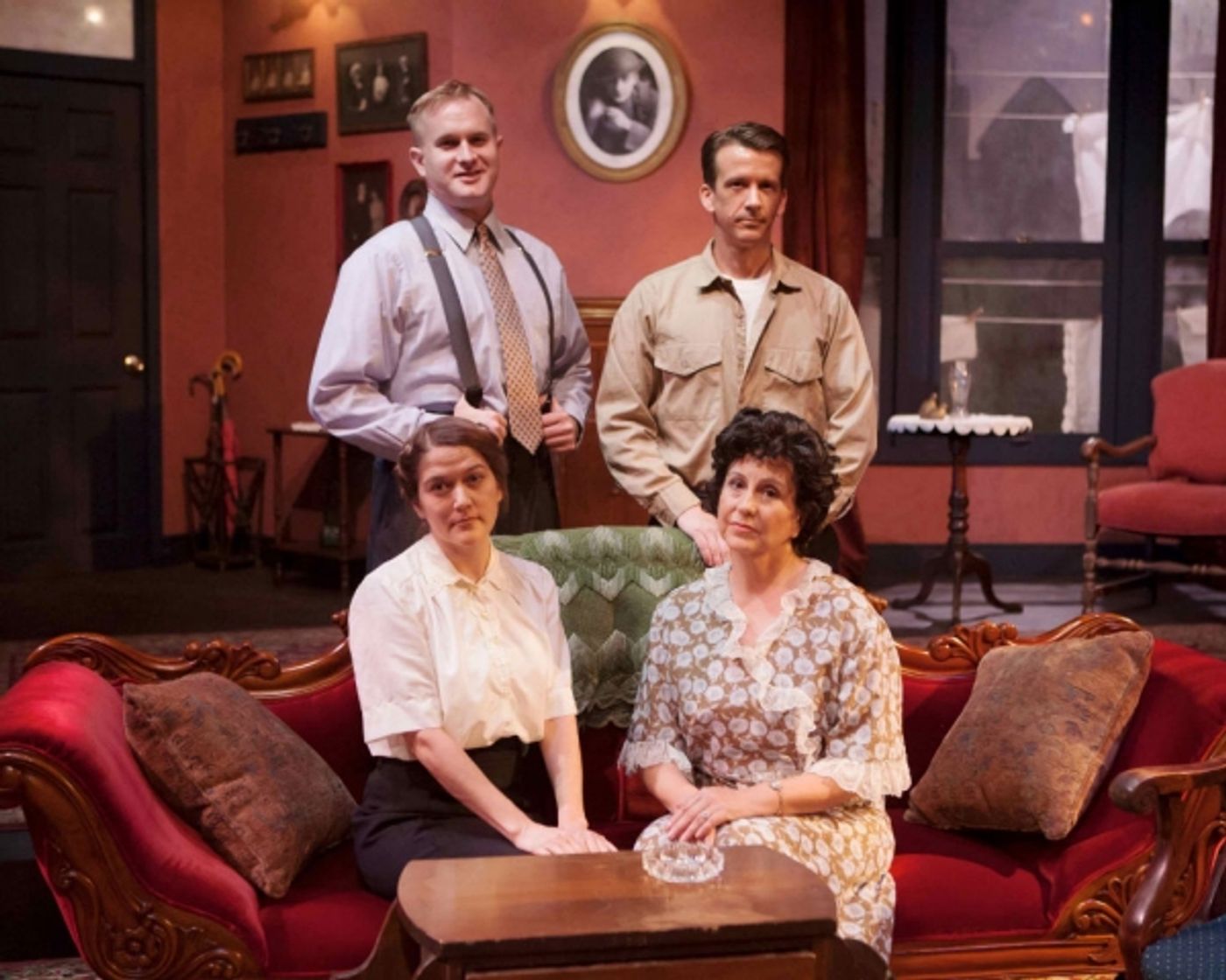 Photo Flash: First Look at Long Beach Playhouse's THE GLASS MENAGERIE Photo Flash: First Look at Long Beach Playhouse's THE GLASS MENAGERIE Image