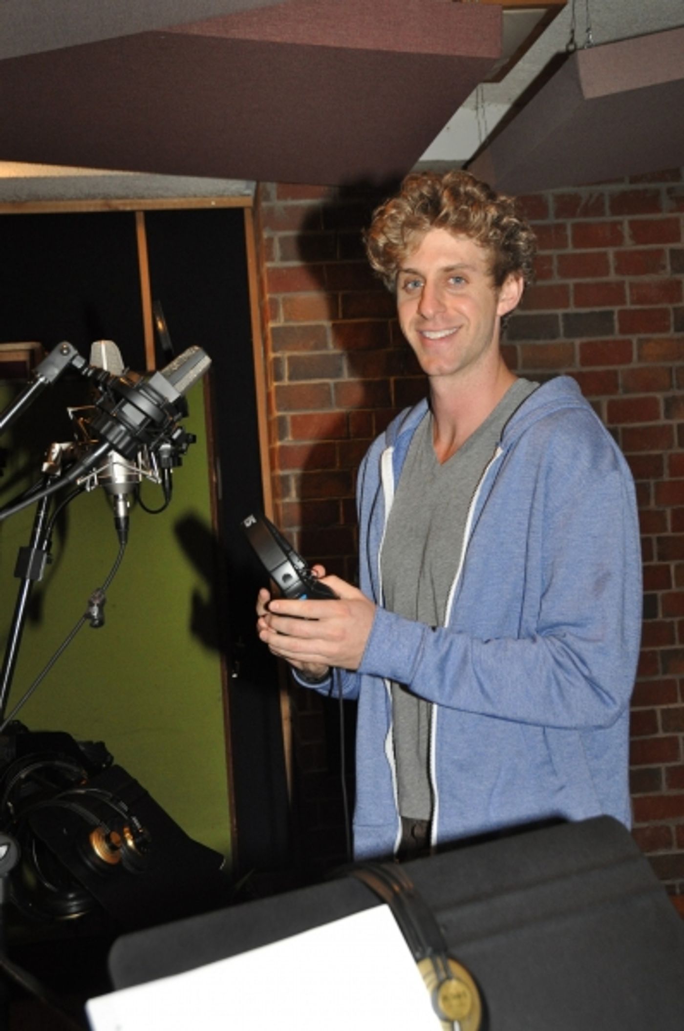 Exclusive Photos: SPIDER-MAN Cast Records 'Carols For A Cure'  Image