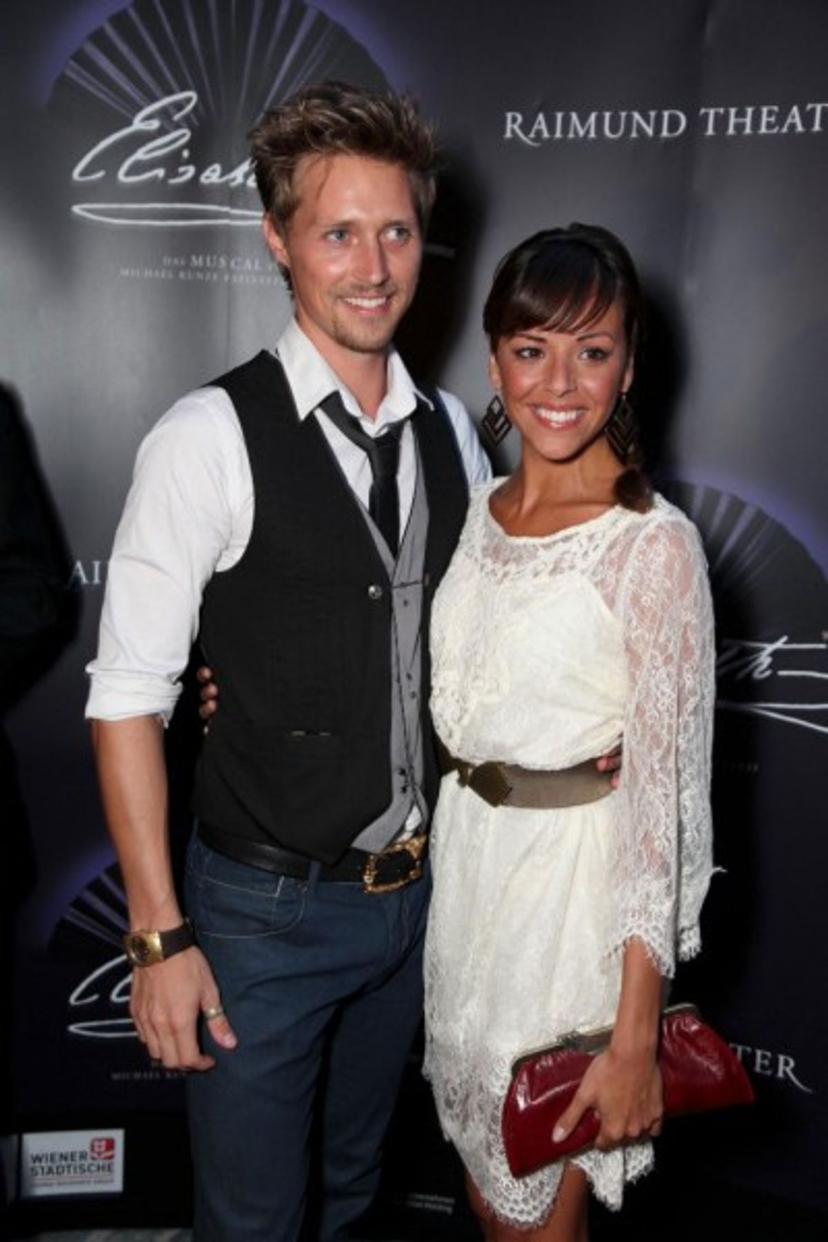 Elisabeth Premiere Red Carpet Wien, Raimund Theater, 05. 09. 2012 Lukas PERMAN, Marjan SHAKI at ELISABETH feiert Gala-Premiere im Wiener Raimund Theater