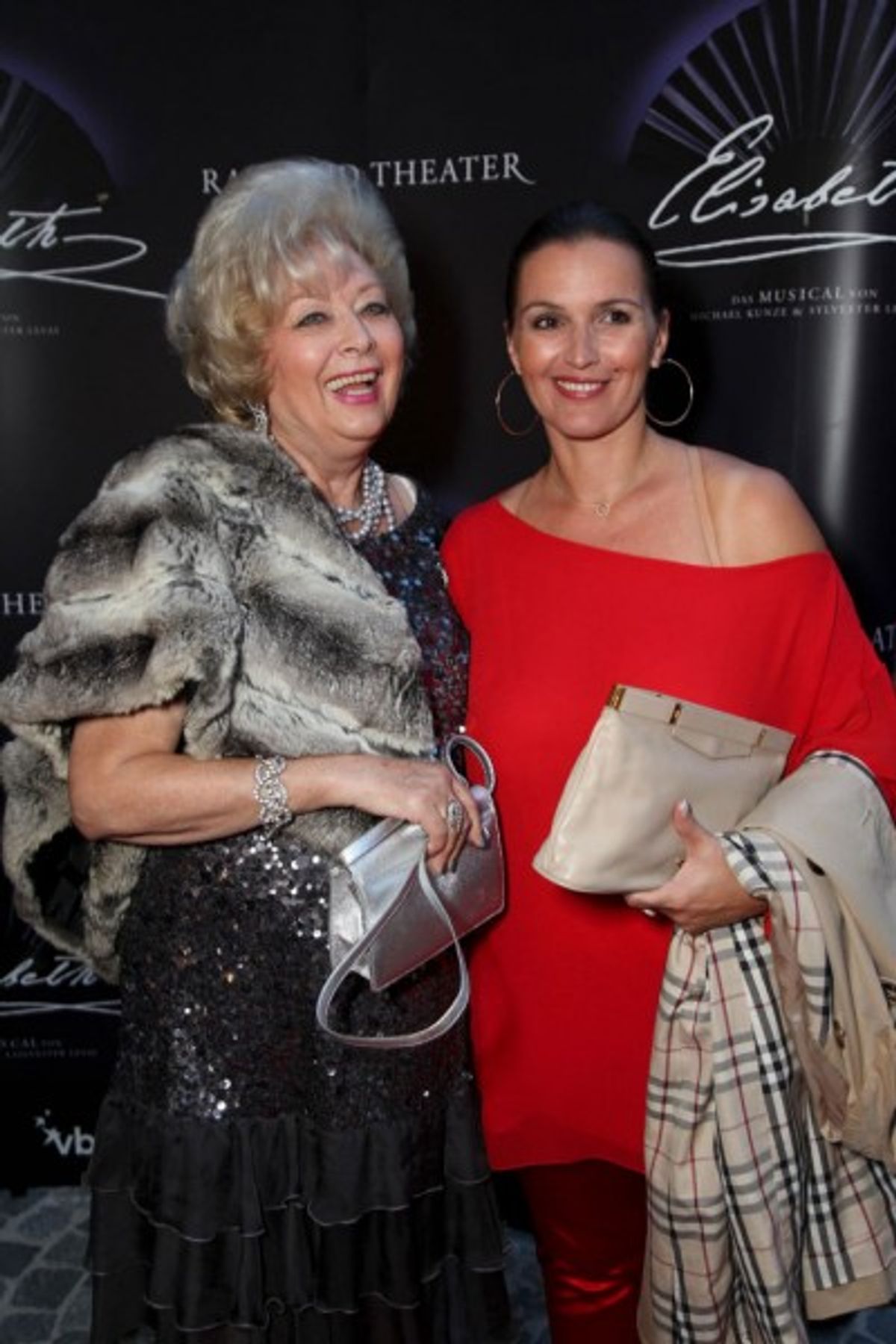 Elisabeth Premiere Red Carpet Wien, Raimund Theater, 05. 09. 2012 Birgit SARATA, Barbara KARLICH at 