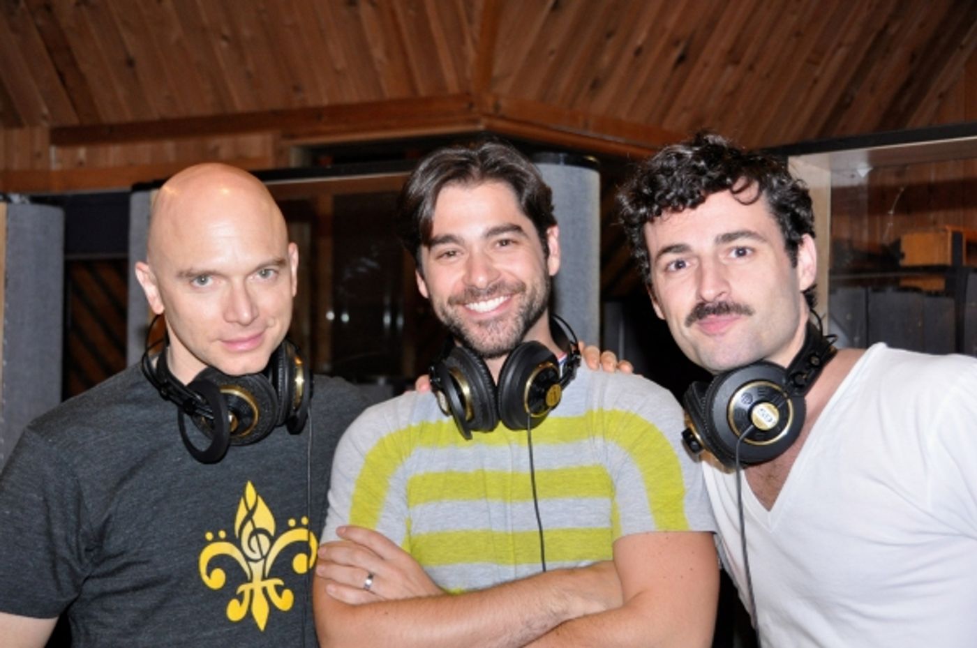 Photo Exclusive: Michael Cerveris, Elena Roger, Max von Essen and EVITA Cast Sing 'Carols For A Cure' Image