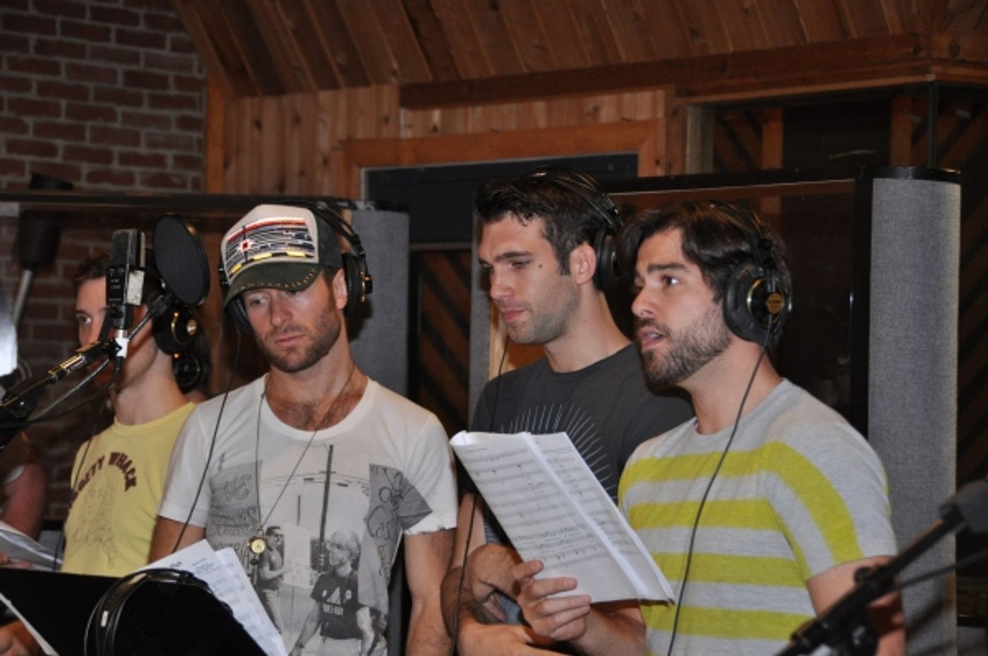 Photo Exclusive: Michael Cerveris, Elena Roger, Max von Essen and EVITA Cast Sing 'Carols For A Cure' Image