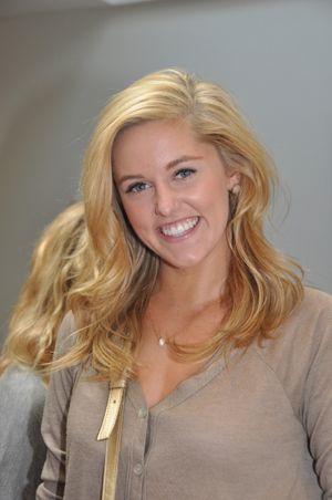Taylor Louderman 
 Photo
