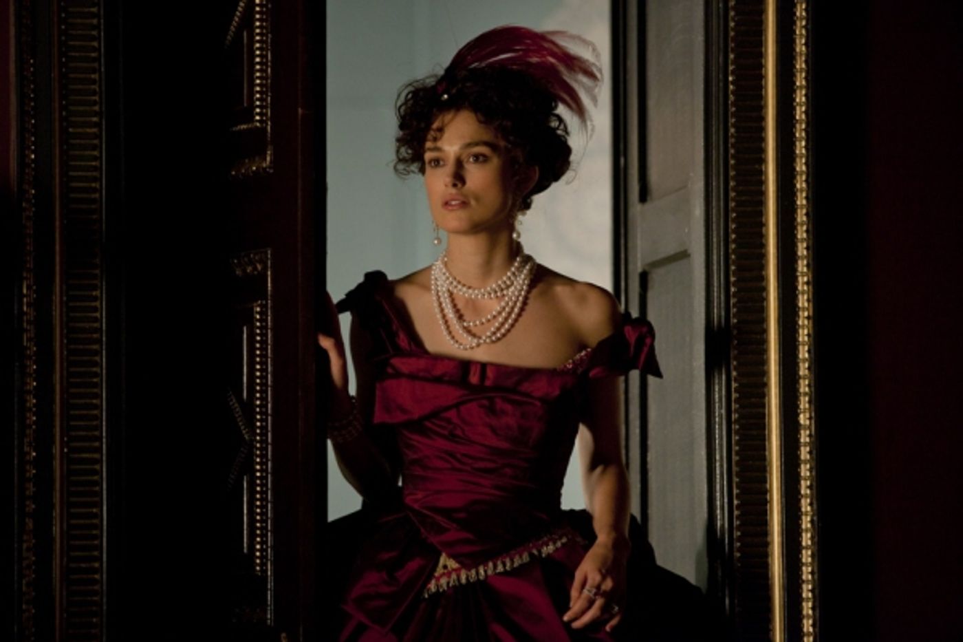 Photo Flash: Keira Knightley, Jude Law, Aaron Taylor-Johnson and More in New ANNA KARENINA Production Stills Photo Flash: Keira Knightley, Jude Law, Aaron Taylor-Johnson and More in New ANNA KARENINA Production Stills Image