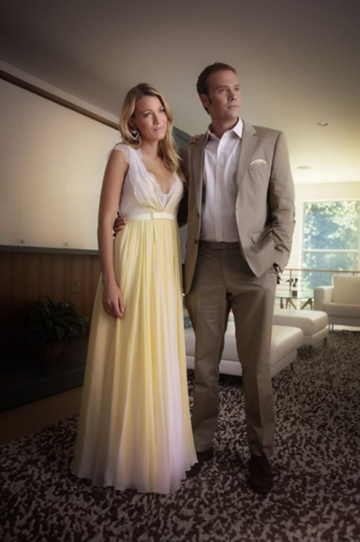 Blake Lively as Serena Van Der WoodsenAnd Barry Watson as Steven at 