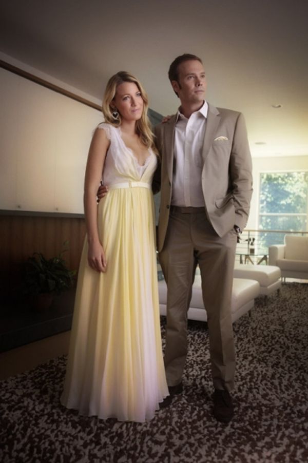 Blake Lively as Serena Van Der WoodsenAnd Barry Watson as Steven Photo