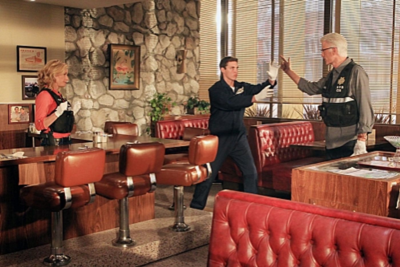 Photo Coverage: Preview CSI: CRIME SCENE INVESTIGATION's 10/10 Episode - 'Code Blue Plate Special' Photo Coverage: Preview CSI: CRIME SCENE INVESTIGATION's 10/10 Episode - 'Code Blue Plate Special' Image