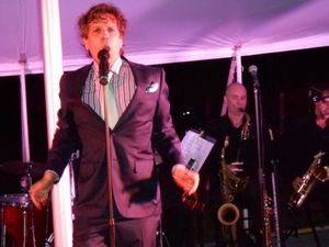  Jonathan Brielle sings "I Saw Broadway" Photo