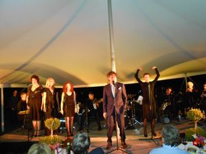 Leanne Borghesi, Marcy McGuigan, Brittney Lee Hamilton and Veanne Cox @ BroadwayWorld Leanne Borghesi, Marcy McGuigan, Brittney Lee Hamilton and Veanne Cox Photo