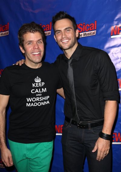 Cheyenne Jackson  

Date Of Birth:
July 12, 1975 (37)
Birth Place:
Newport, WA,  Photo