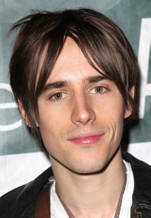 Reeve Carney Photo