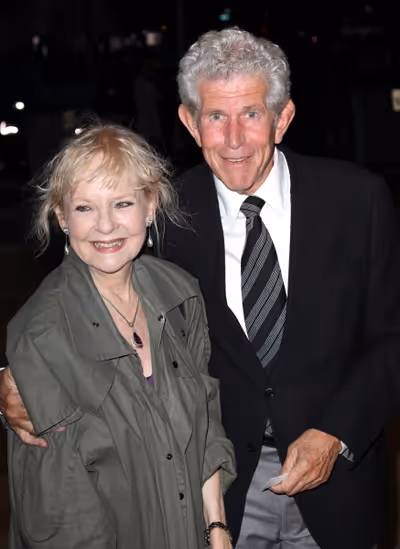 Tony Roberts  

Date Of Birth:
October 22, 1939 (72)
Birth Place:
New York, NY,  Photo