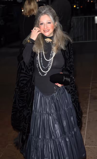 Julie Budd  Photo