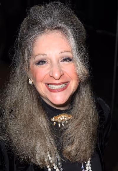 Julie Budd  Photo