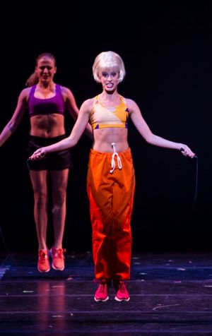  Samantha McHenry Photo