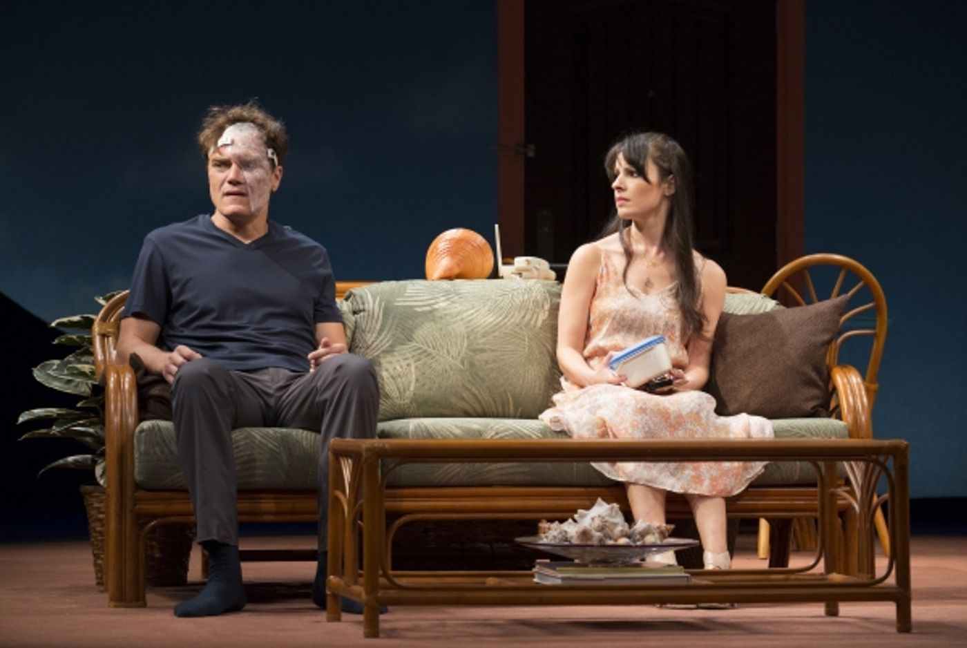 Photo Flash: First Look at Paul Rudd, Kate Arrington, Ed Asner and Michael Shannon in Broadway's GRACE!  Image