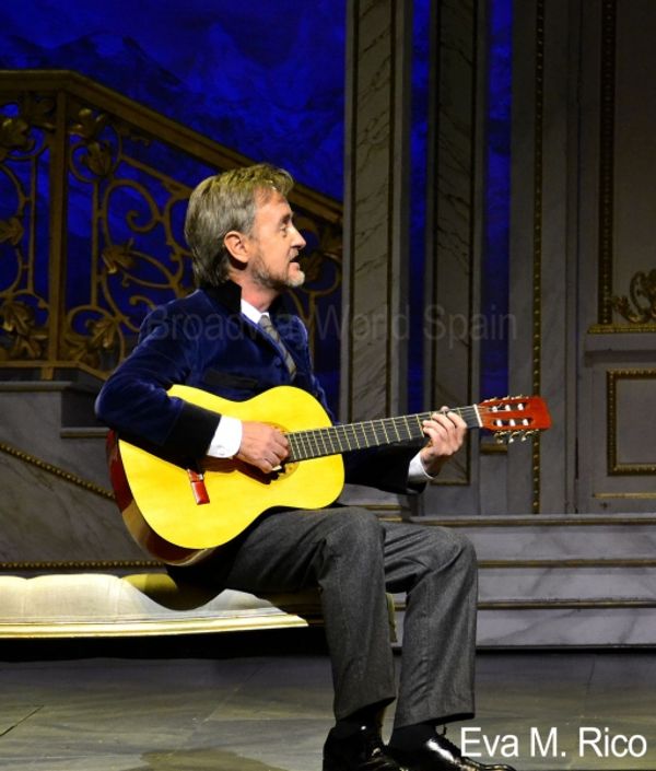 Carlos Hipolito Photo