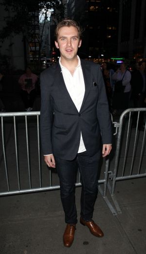 Dan Stevens  Photo
