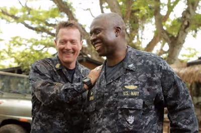  ROBERT PATRICK, ANDRE BRAUGHER Photo