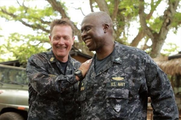  ROBERT PATRICK, ANDRE BRAUGHER Photo