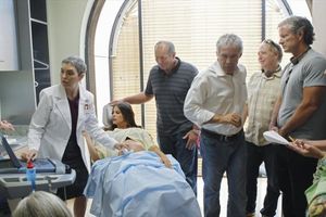 ERIN NOBLE, SOFIA VERGARA, ED O'NEILL, JAMES R. BAGDONAS (DIRECTOR OF PHOTOGRAPHY), CHRISTOPHER LLOYD (EXECUTIVE PRODUCER) @ BroadwayWorld ERIN NOBLE, SOFIA VERGARA, ED O'NEILL, JAMES R. BAGDONAS (DIRECTOR OF PHOTOGRAPHY), C Photo