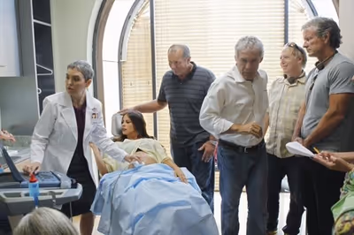 ERIN NOBLE, SOFIA VERGARA, ED O'NEILL, JAMES R. BAGDONAS (DIRECTOR OF PHOTOGRAPHY), C Photo