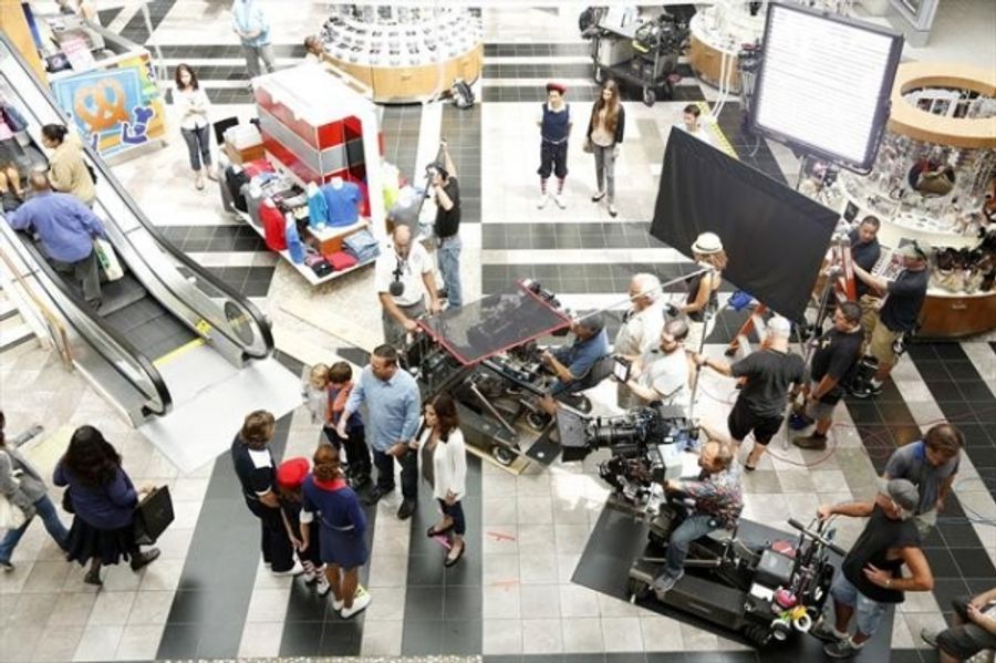 Photo Coverage: Behind the Scenes of THE NEIGHBORS on ABC Image