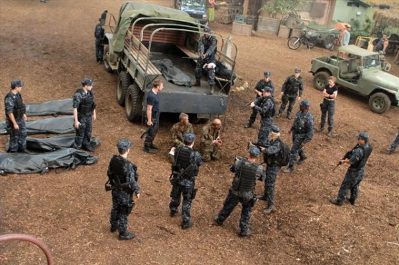 Photo Coverage: Sneak Peak at THE LAST RESORT on 10/4  Image