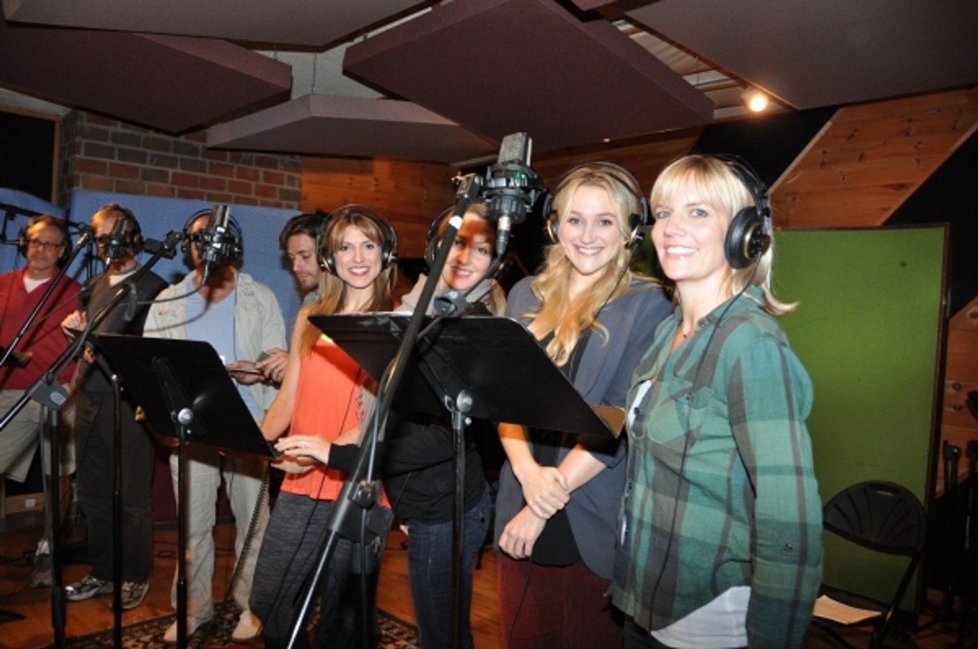 Exclusive Photos: Stephanie J. Block & THE MYSTERY OF EDWIN DROOD Cast Sing 'Carols For A Cure'  Image