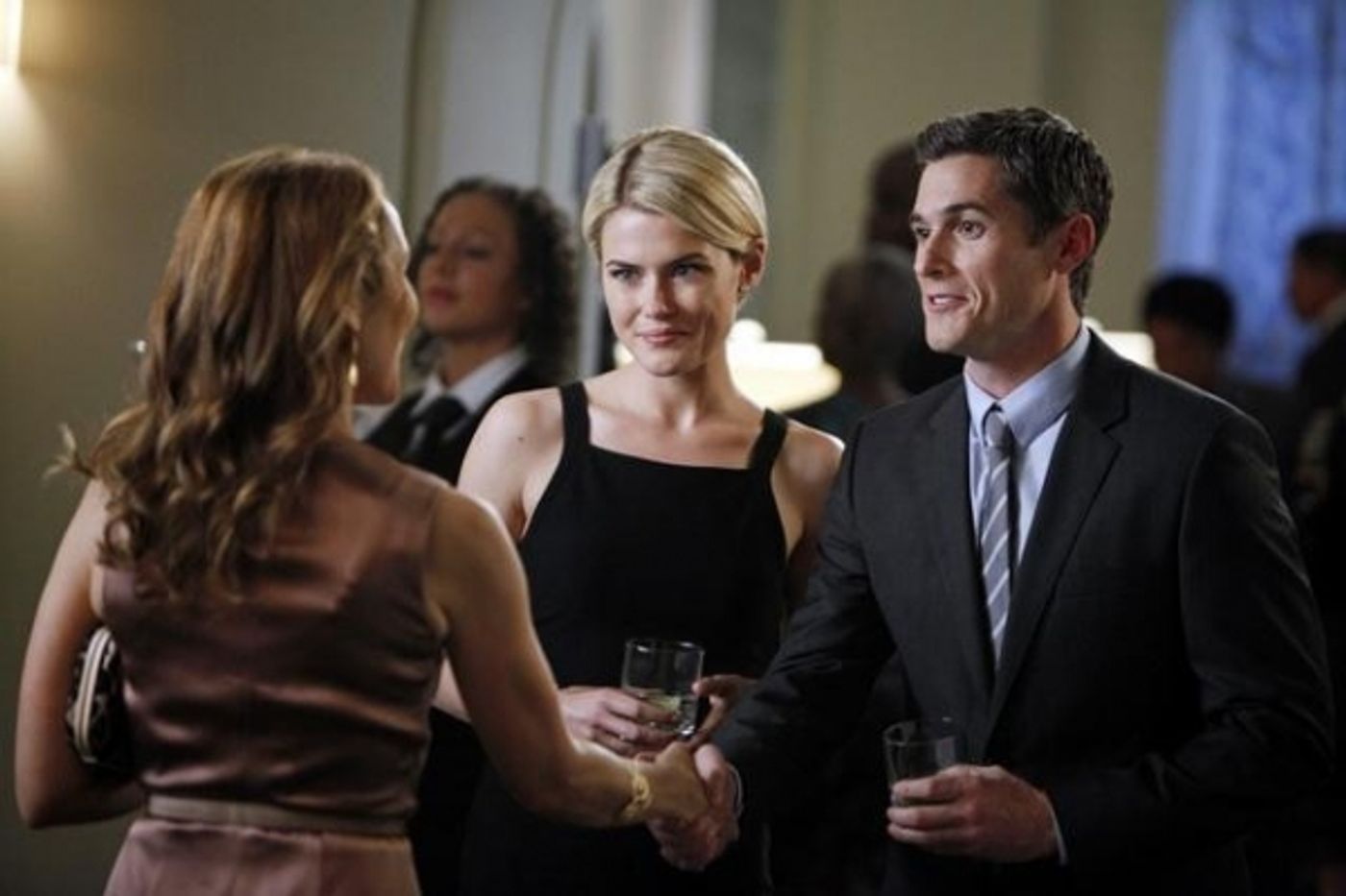 Photo Coverage: Preview 666 PARK AVENUE'S October 7 Episode!  Image