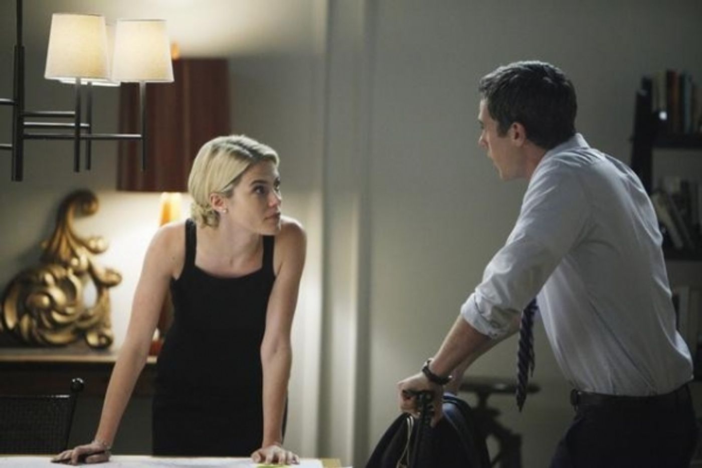Photo Coverage: Preview 666 PARK AVENUE'S October 7 Episode!  Image