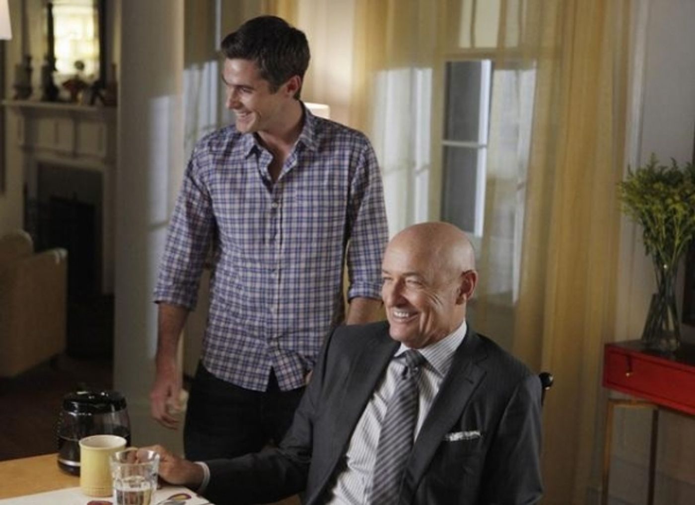 Photo Coverage: Preview 666 PARK AVENUE'S October 7 Episode!  Image